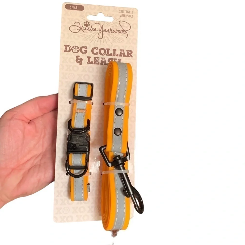 Trisha Yearwood small collar and leash